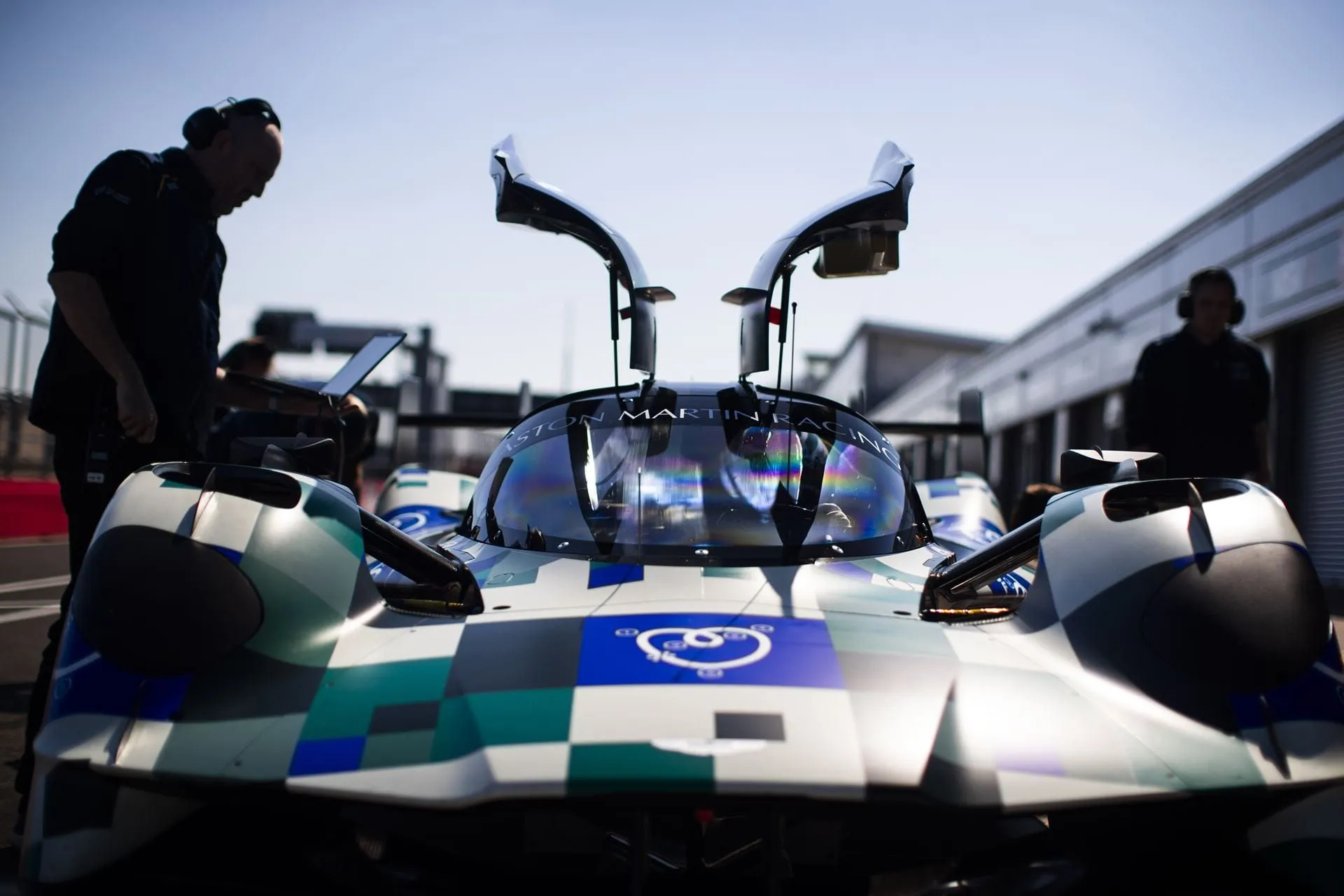WEC Aston martin Valkyrie piloti