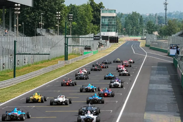 GARA 1 F4 MONZA