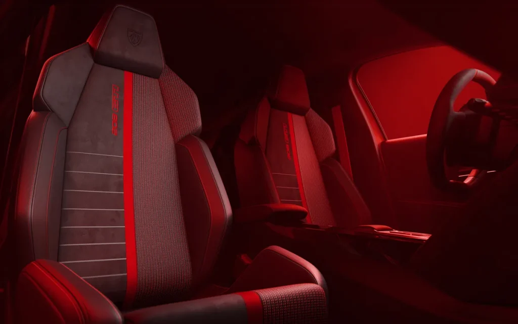 Peugeot e-208 GTI